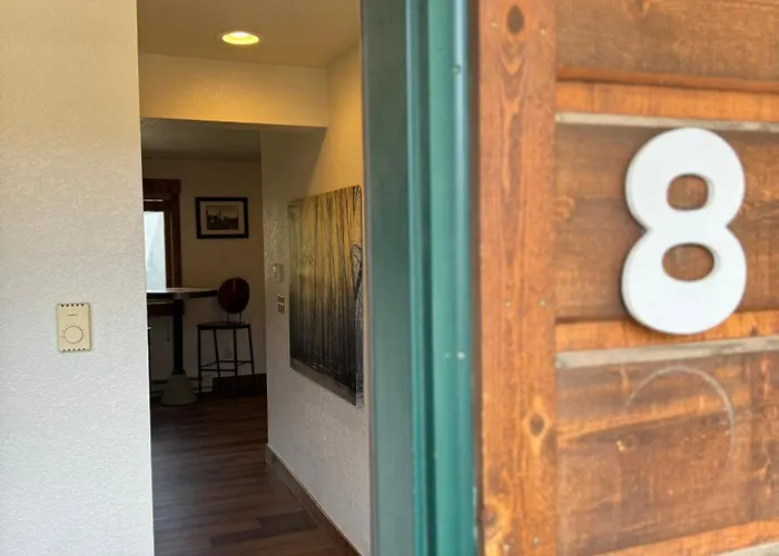 Stay At The Loose Moose Lodge 8 Near Rmnp